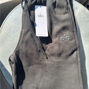 ALO Yoga Classic Black Sweatpants
